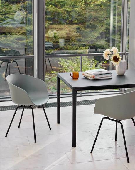 About a Chair AAC26 von HAY - Weiß / Verchromter Stahl - Jacobsen Plus