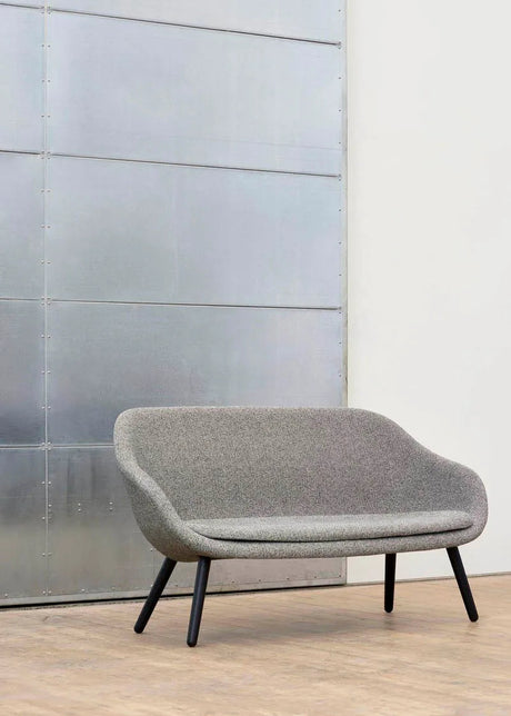 About a Lounge Sofa von HAY - 2 - Jacobsen Plus