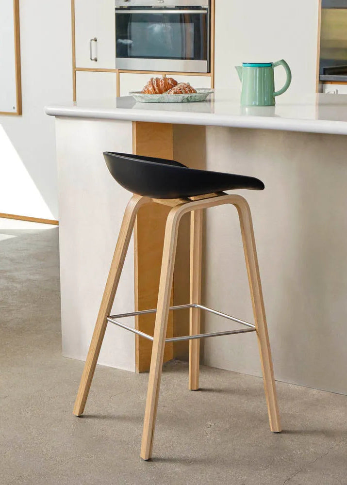 About a Stool AAS32 von HAY - 2 - Jacobsen Plus