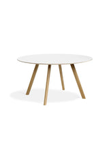 Copenhague CPH25 Tisch, Ø140 cm von HAY - Lackierte Eiche / Weißes Laminat - Jacobsen Plus