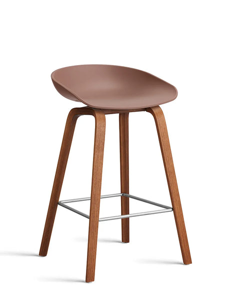 About a Stool AAS32 von HAY - Niedrig - B 50 x T 43 x H 64-75 cm / Soft Brick / Lackierte Walnuss - Jacobsen Plus