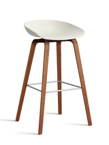 About a Stool AAS32 von HAY - Hoch - B 50 x T 46 x H 74-85 cm / Melange Cream / Lackierte Walnuss - Jacobsen Plus