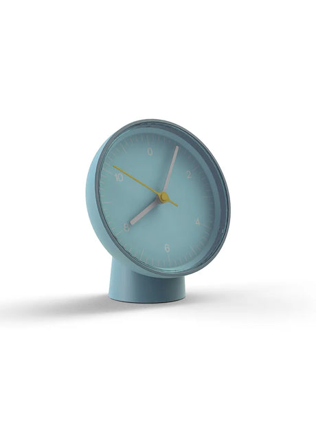 Tischuhr von Hay - Blau - Jacobsen Plus
