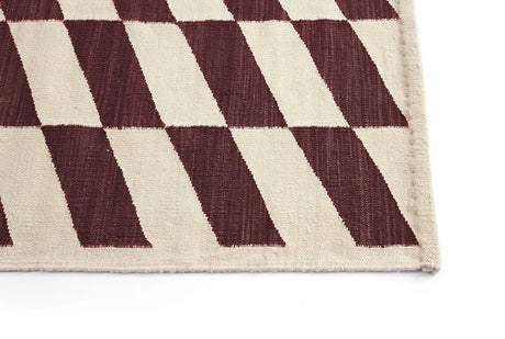 Shift Kelim Teppich, 170 x 240 cm von Hay - Schwarz - Jacobsen Plus
