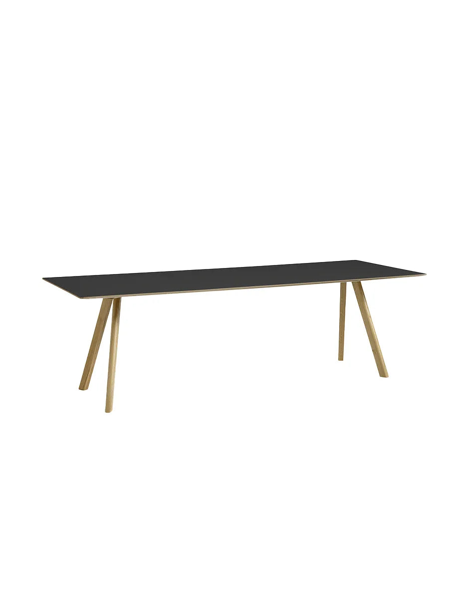 CPH30 bord, 250 cm fra Hay - Sort linoleum / Lakeret eg / L: 250 x B: 90 x H: 74 cm - Jacobsen Plus