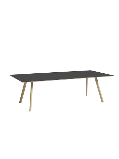 CPH30 bord, 250 cm fra Hay - Sort linoleum / Lakeret eg / L: 250 x B: 120 x H: 74 cm - Jacobsen Plus