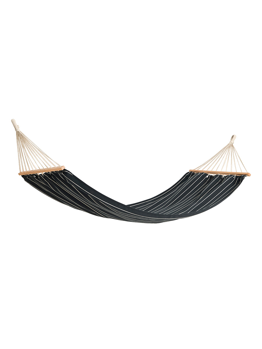 Outdoor Market Hängematte von Hay - Schwarz mit beigem Streifen - Jacobsen Plus
