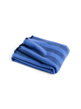 Duo Throw von HAY - Sky blue - Jacobsen Plus
