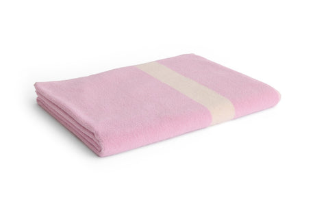 Stripe Badetuch von HAY - Cooles Pink - Jacobsen Plus