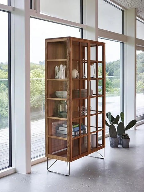 AK 2780 Vitrinenschrank von Naver Collection - Esche / Seifenbehandelt - Jacobsen Plus