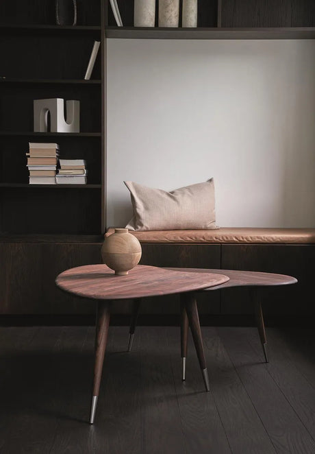 Strawberry Couchtisch fra Naver Collection - Geölt Esche / Sitzhöhe: 40 cm / Mit Stahlkappen - Jacobsen Plus