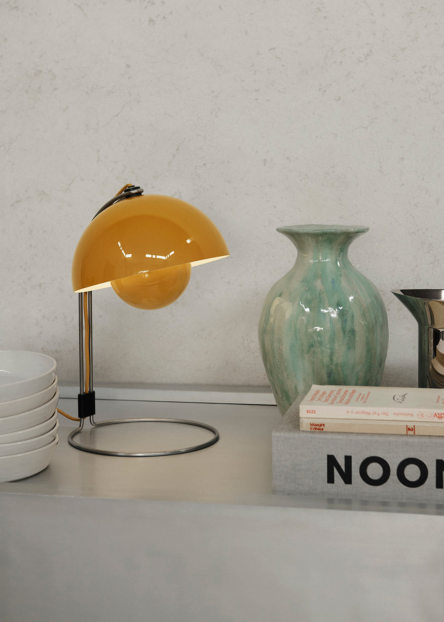 Flowerpot VP4 Tischleuchte af Verner Panton - 1 - Jacobsen Plus