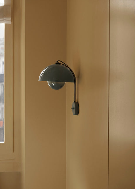 Flowerpot VP8 Wandleuchte von Verner Panton - Steel Blue - Jacobsen Plus