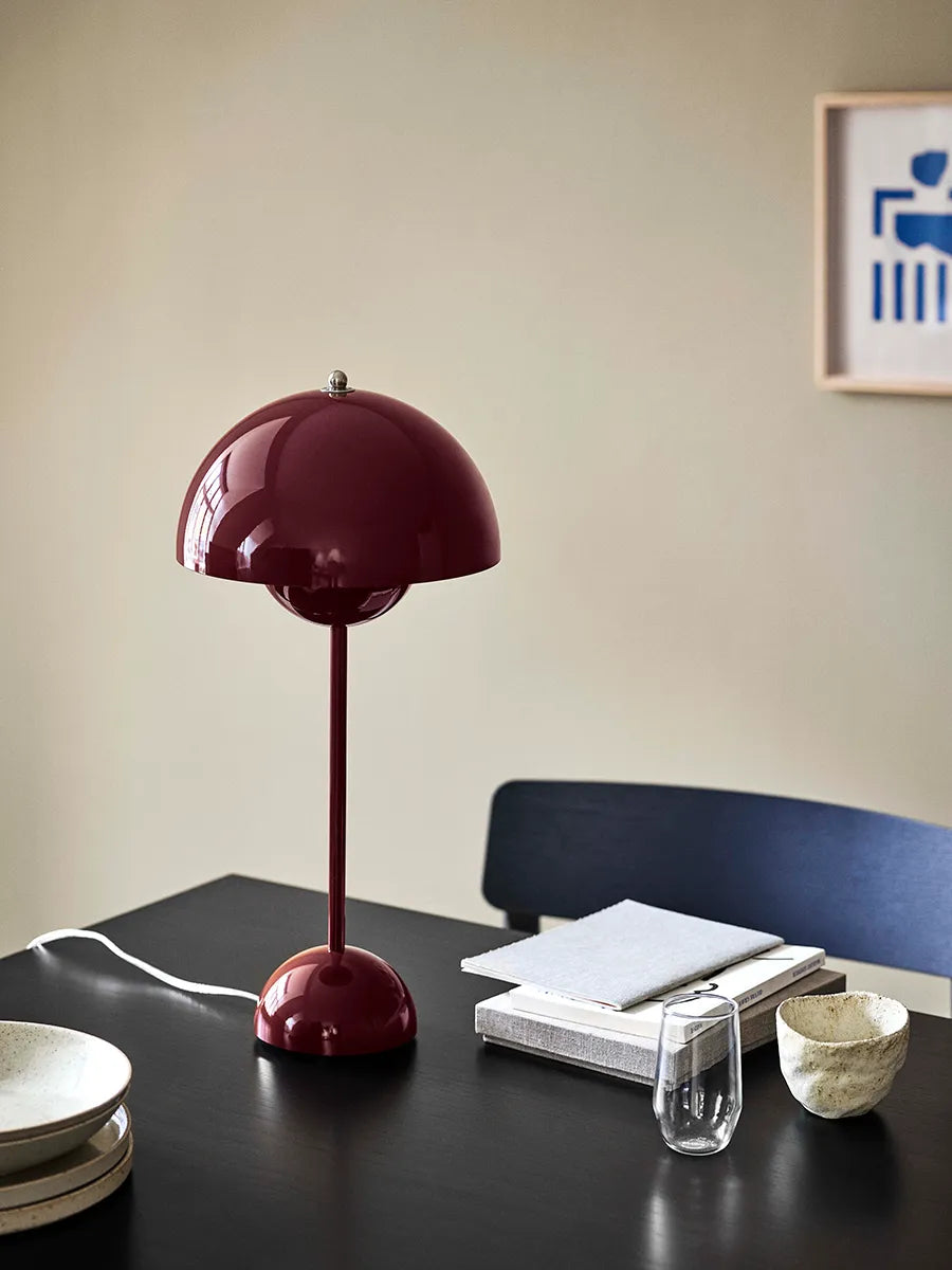 Flowerpot VP3 Tischleuchte von Verner Panton