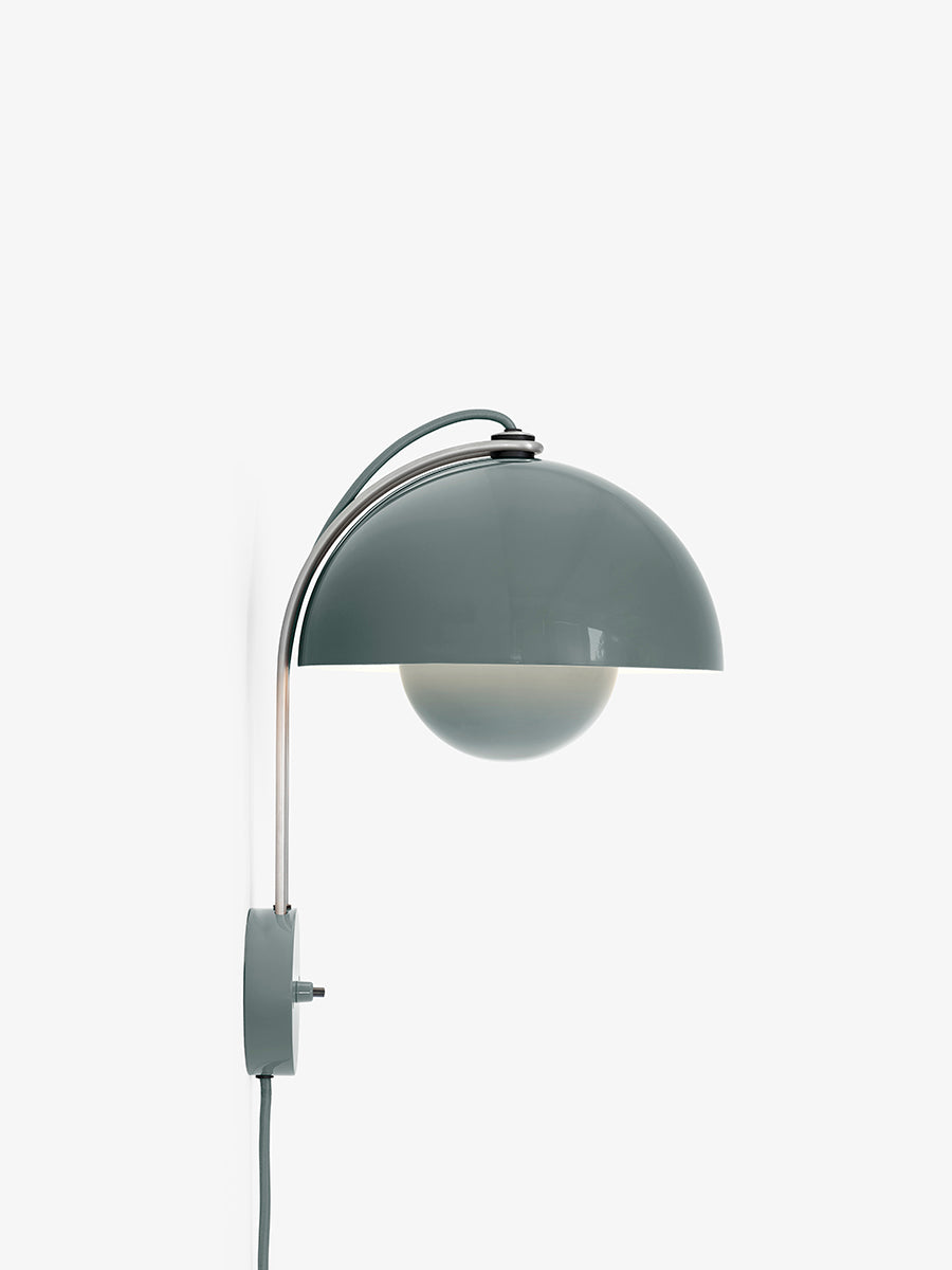 Flowerpot VP8 Wandleuchte von Verner Panton