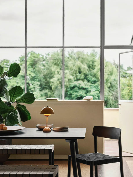 Flowerpot VP9 tragbare Tischleuchte von Verner Panton - Mustard - Jacobsen Plus