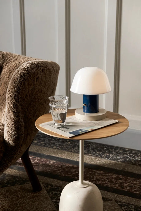 Lato Tisch LN8 von &Tradition - Warmschwarz & Emparador-Marmor - Jacobsen Plus