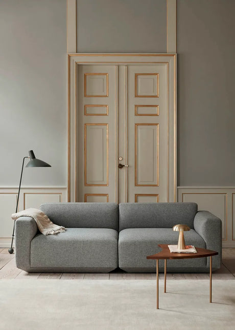 Develius Sofa, Konfiguration A von &Tradition - Linara Stone 2494-266 - Jacobsen Plus