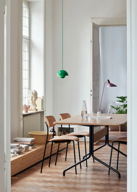 Pavilion Tisch AV24 von &Tradition - 1 - Jacobsen Plus