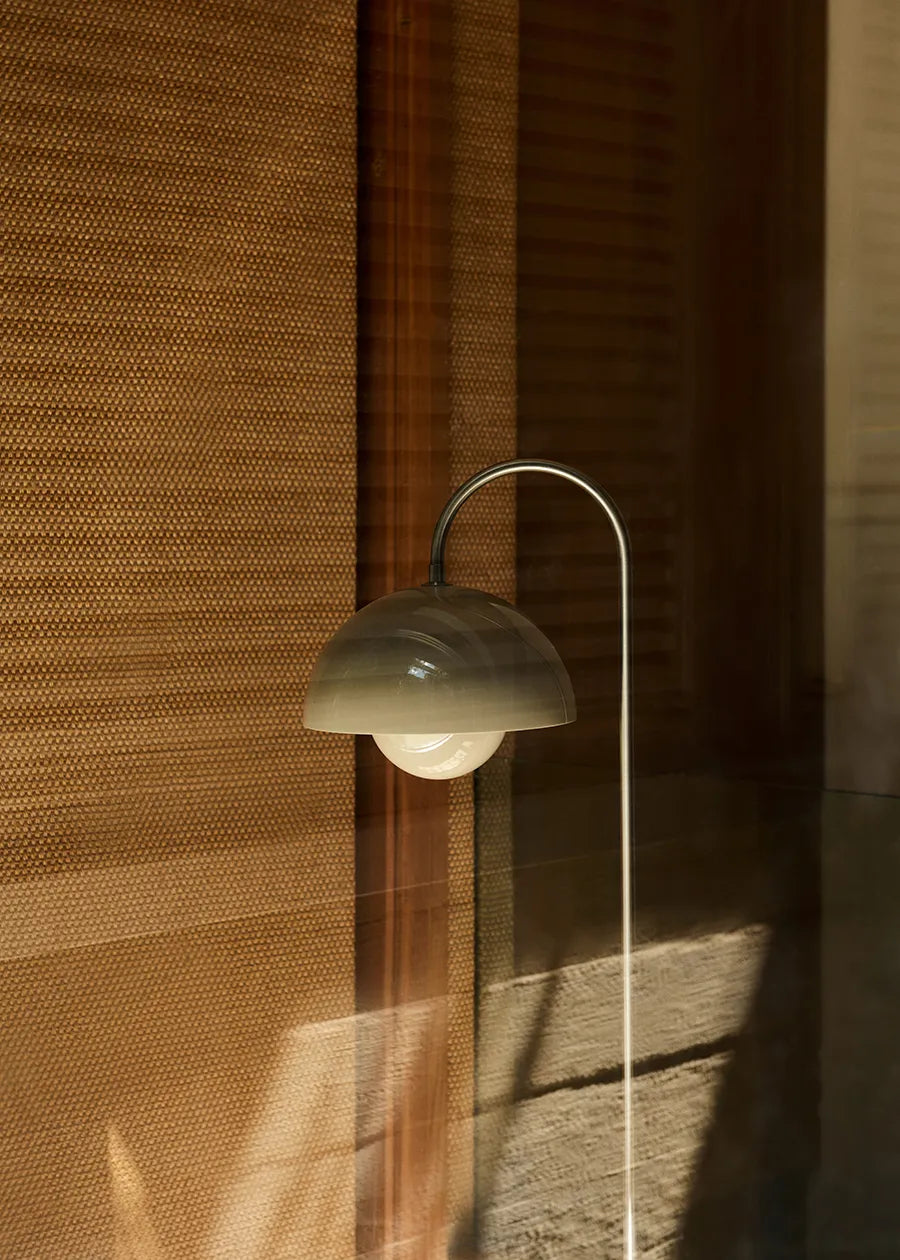Flowerpot VP12 Gulvlampe fra &Tradition
