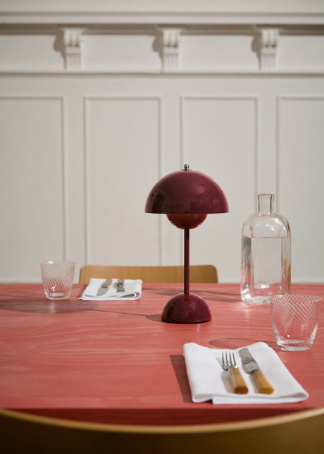 Flowerpot VP9 tragbare Tischleuchte von Verner Panton - Mustard - Jacobsen Plus
