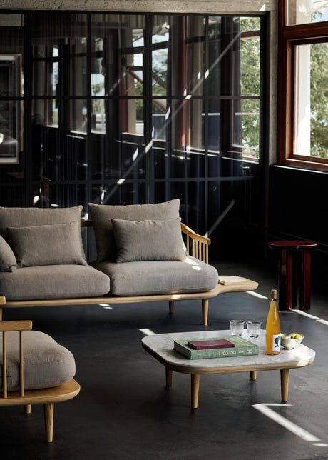 Fly Sofa mit Beistelltisch SC3 von &Tradition - 1 - Jacobsen Plus