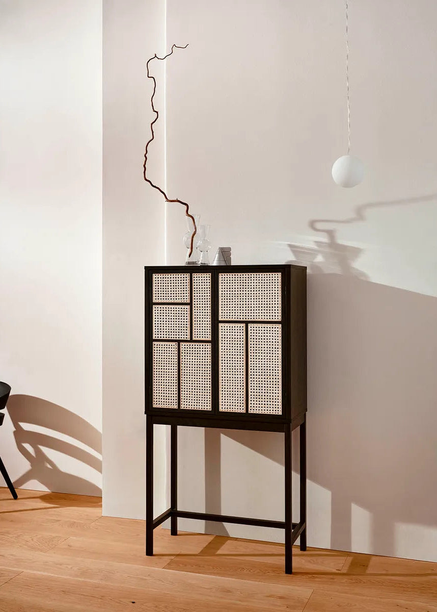 Air Cabinet, schwarz/rohrgeflecht von Design House Stockholm - 2 - Jacobsen Plus