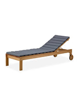 Amaze Sonnenliege von Cane-line - Grau, Cane-line Natte Kissen - Jacobsen Plus