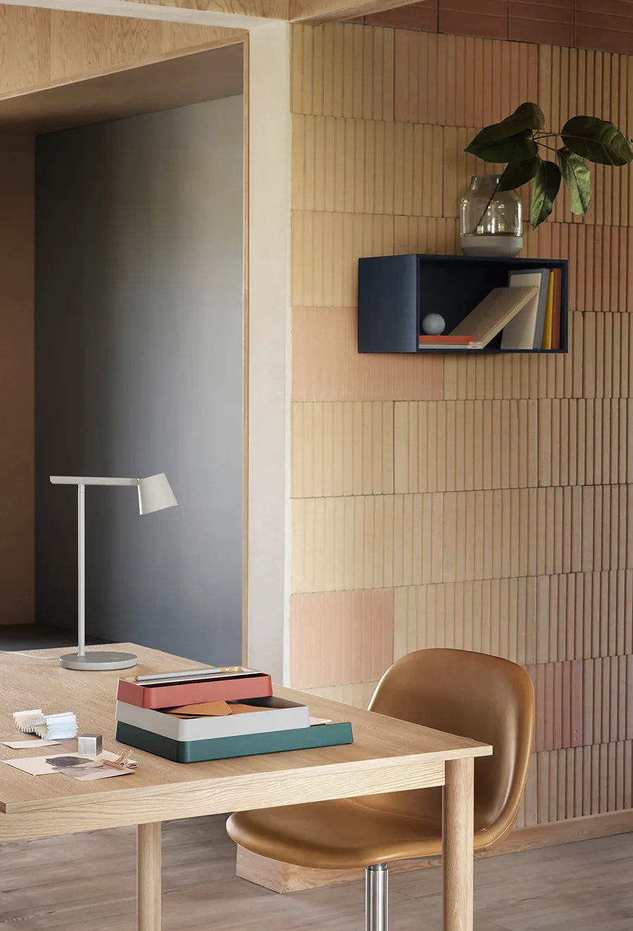 Tip Table Lamp fra Muuto - 5 - Jacobsen Plus