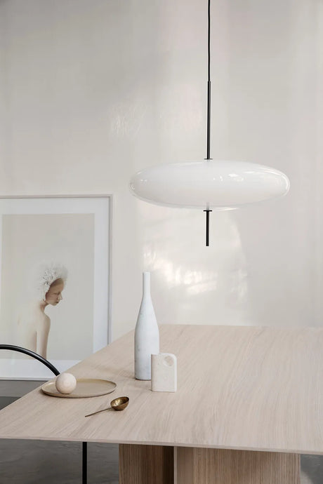 Model 2065 Pendelleuchte, weiße Schirme mit schwarzem Kabel von Astep - 4 - Jacobsen Plus