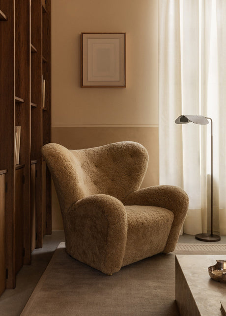 Wing Stehleuchte von Audo Copenhagen - 1 - Jacobsen Plus