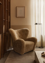 Audo Copenhagen - Den Trætte Mand inkl. skammel, Sheepskin Honey og ben i eg - 3 - Jacobsen Plus