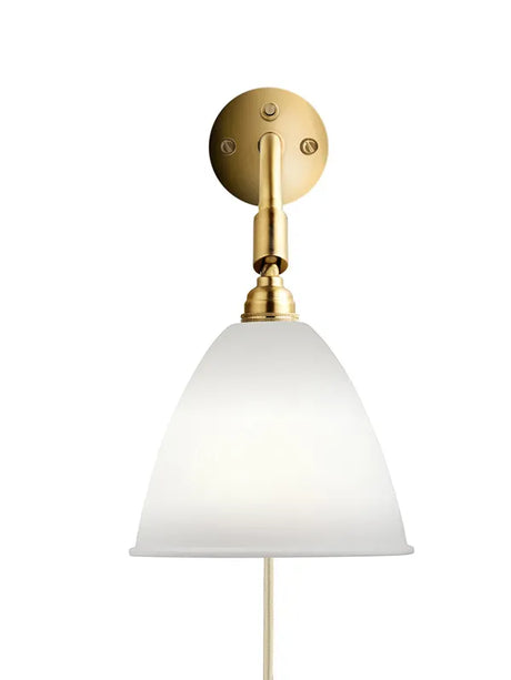 Bestlite BL7 Wandleuchte von GUBI - Porzellan-Messing - Jacobsen Plus