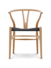 Wishbone Chair CH24, Buche lackiert mit schwarzem Geflecht von Hans J. Wegner