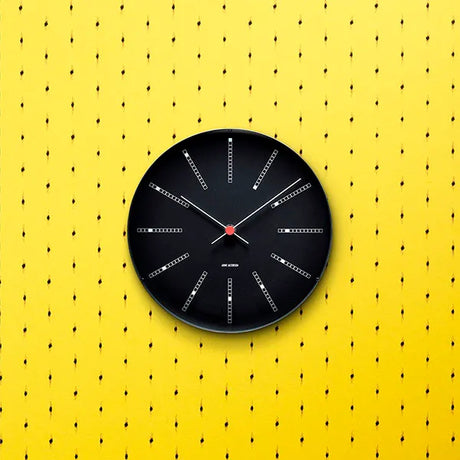 Bankers club Wanduhr von Arne Jacobsen in Schwarz (Ø: 21) - 4 - Jacobsen Plus