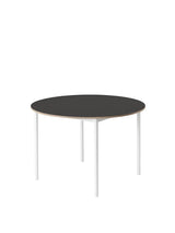 Base Round Table, Ø 110 cm fra Muuto - Black - White - Jacobsen Plus