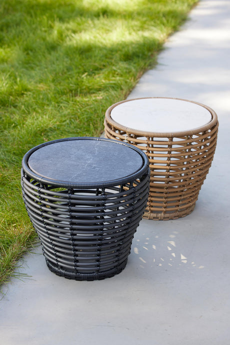 Basket Couchtisch von Cane-line - Klein - H45 x Ø50 cm / Graphite-Fossil Black - Jacobsen Plus