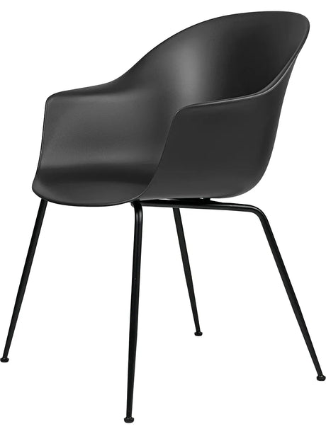 Bat Spisestol, conic base fra GUBI - Black base / Black - Jacobsen Plus