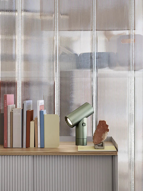 Beam Table Lamp von Muuto - 2 - Jacobsen Plus