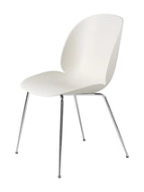 Beetle Chair, gepolstert von GUBI - Alabaster White Shell / Conic Base / Chrome base - Jacobsen Plus
