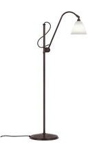 Bestlite BL3S Gulvlampe fra GUBI - Porcelæn - Black Brass - Jacobsen Plus