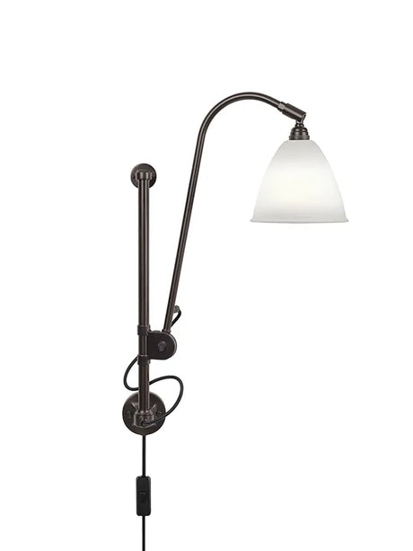 Bestlite BL5 Wandleuchte von GUBI - Porzellan - Black Brass - Jacobsen Plus