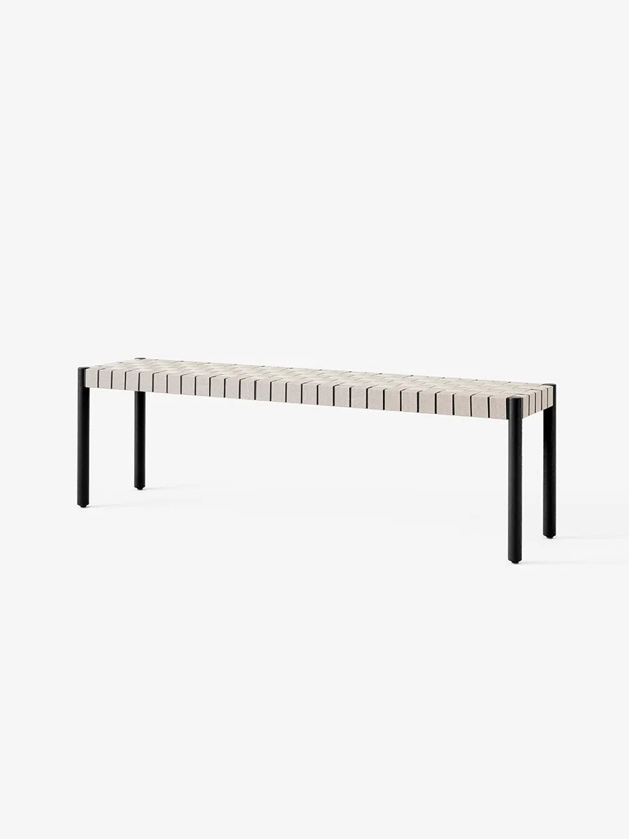Betty bænk TK5 fra &Tradition - Black-Natural - Jacobsen Plus