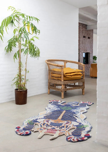 Burma Dragon Rug Large von Bongusta - 2 - Jacobsen Plus