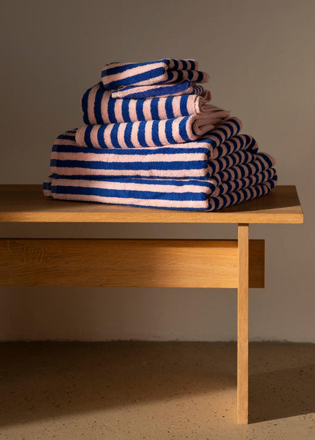 Naram Towel - Dazzling blue & Rose von Bongusta - 2 - Jacobsen Plus