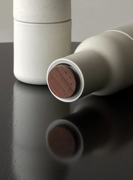 Bottle Grinder, Keramik, Set von Audo Copenhagen - 4 - Jacobsen Plus