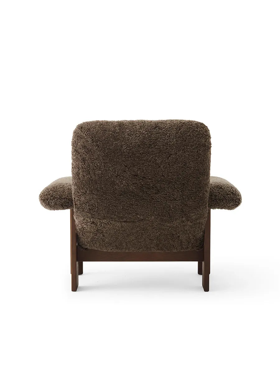 Brasilia Lounge Chair, Dark Stained Oak Sheepskin Root von Audo Copenhagen