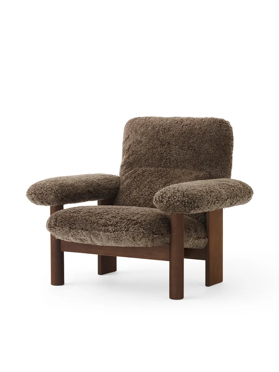 Brasilia Lounge Chair, Dark Stained Oak Sheepskin Root von Audo Copenhagen