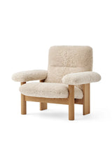 Brasilia Lounge Chair, Natur Eiche Schaffell Nature von Audo Copenhagen - 5 - Jacobsen Plus