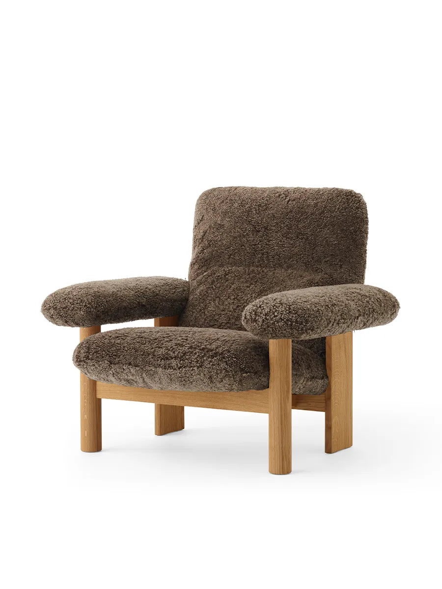 Brasilia Lounge Chair, Natural Oak Sheepskin Root von Audo Copenhagen